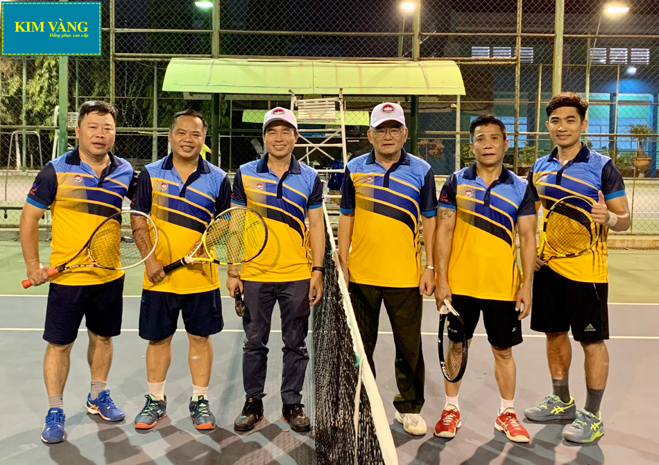 ao dong phuc tennis