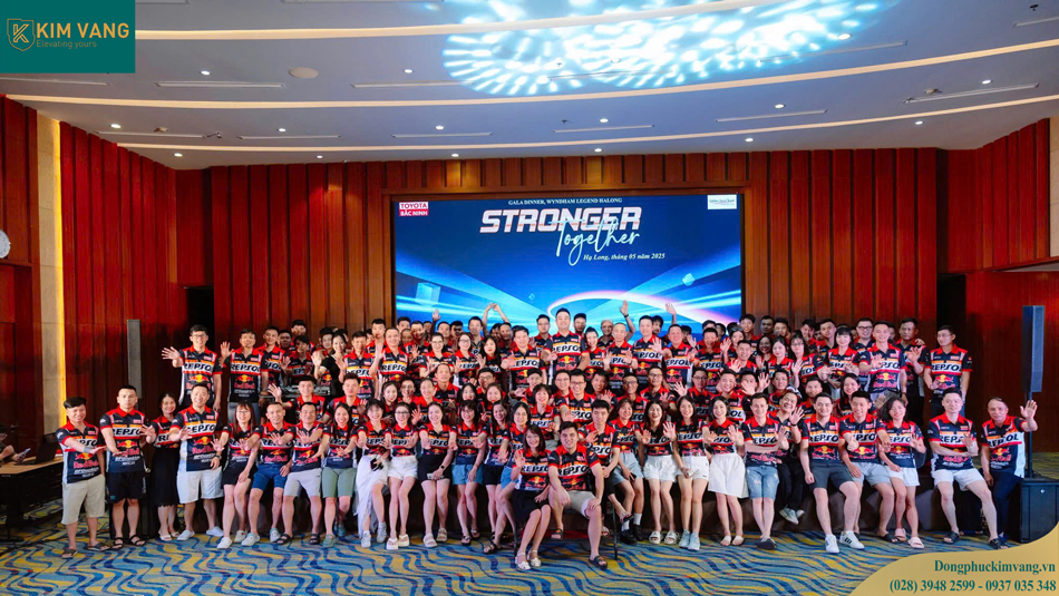 Dong phuc kim vang hoan thanh don hang toyota bac ninh