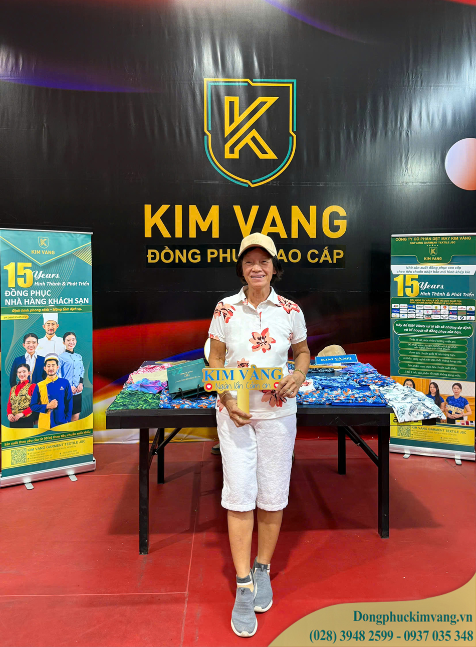 Qúy khách hàng đánh giá cao về chất lượng sản phẩm khi mặc