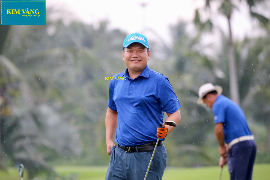 dong phuc golf xanh