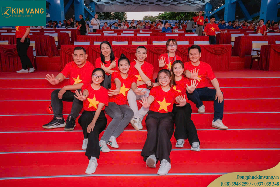 su thuan loi khi mac dong phuc