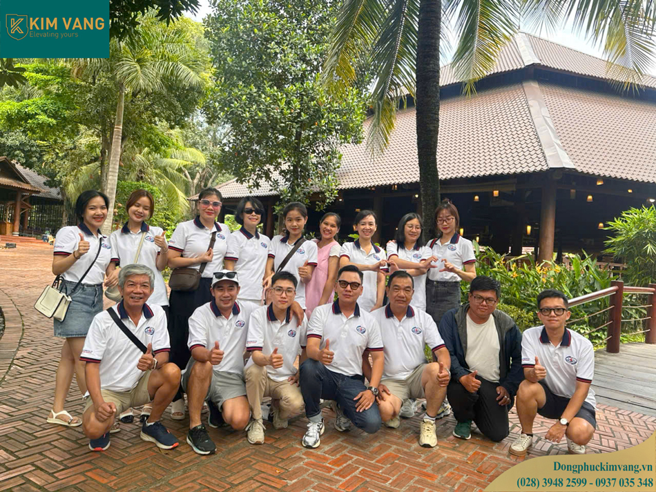 đồng phục đi biển gắn kết tập thể