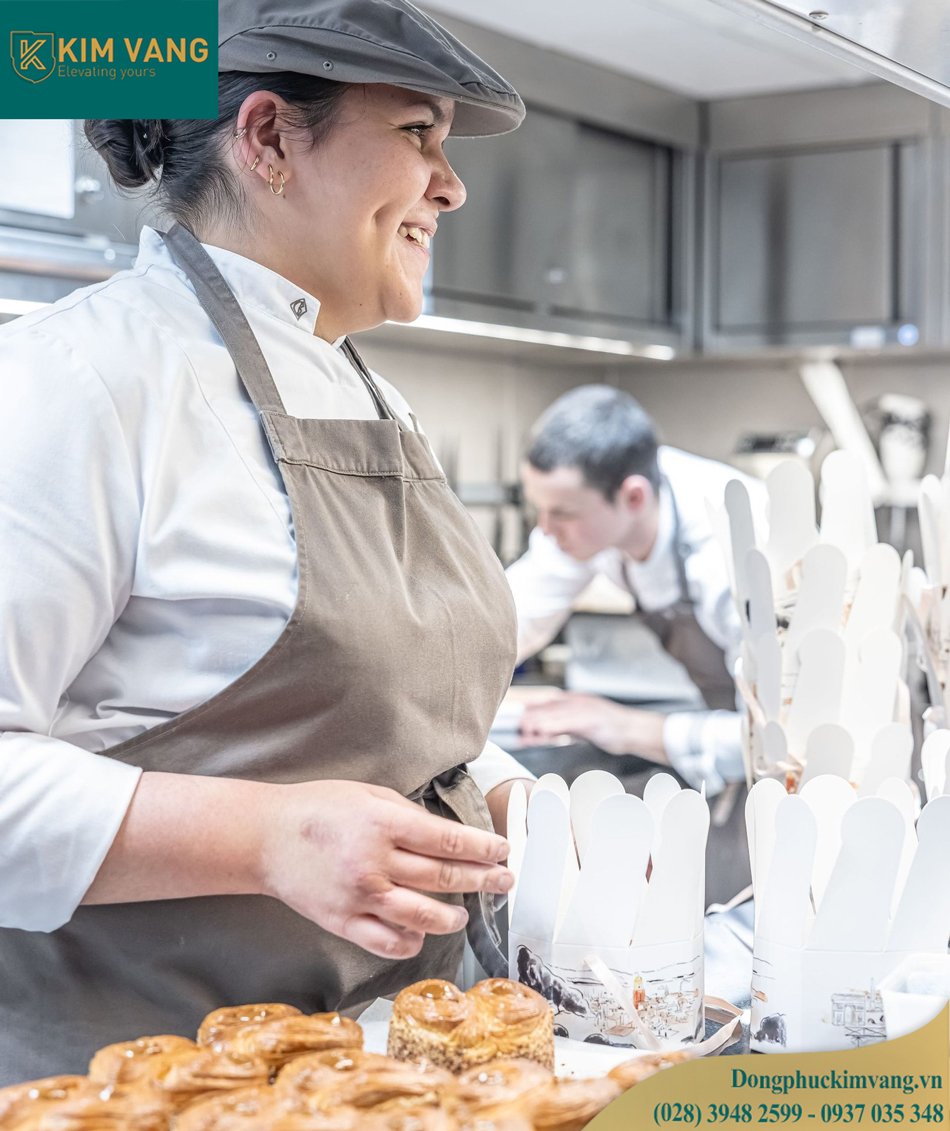 dong phuc nhan vien bep cheval blanc paris dongphuckimvang vn
