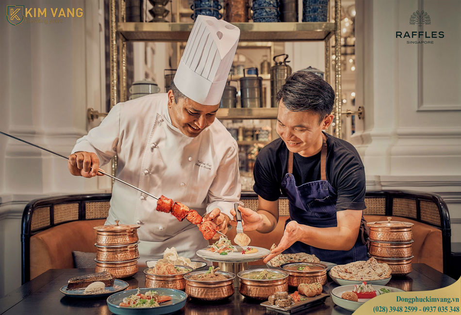 dong-phuc-dau-bep-khach-san-raffles-singapore