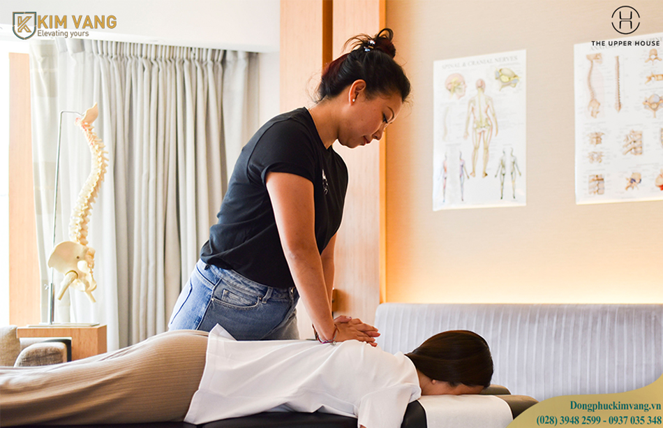 Đồng phục nhân viên spa The Upper House, Hong Kong