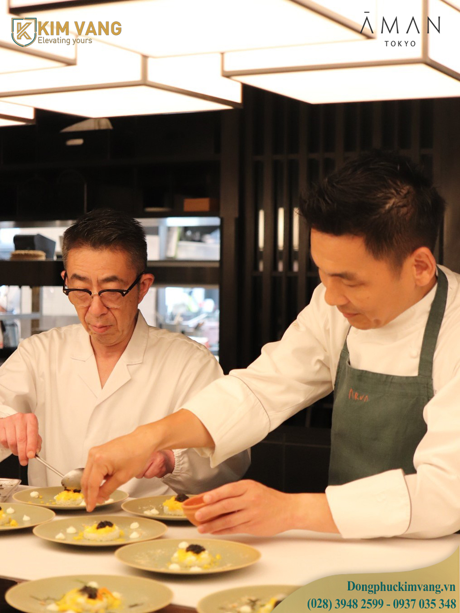 dong-phuc-dau-bep-chinh-khach-san-aman-tokyo