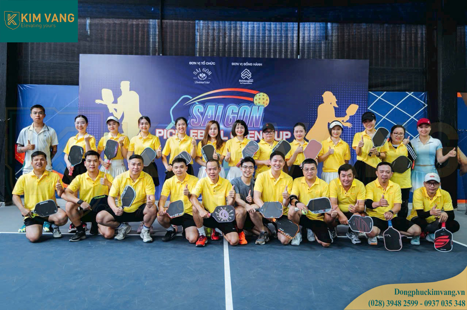 nang tam tap the voi dong phuc pickleball