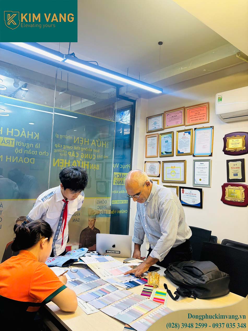 nhà sản xuất đồng phục xuất khẩu 