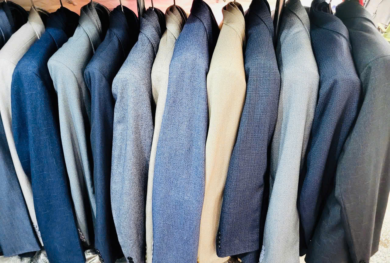 vest đồng phục may đo theo số đo Kim Vàng