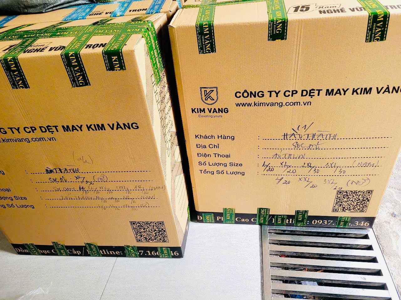 thung-dong-phuc-ghi-size-va-so-luong-kim-vang.jpg