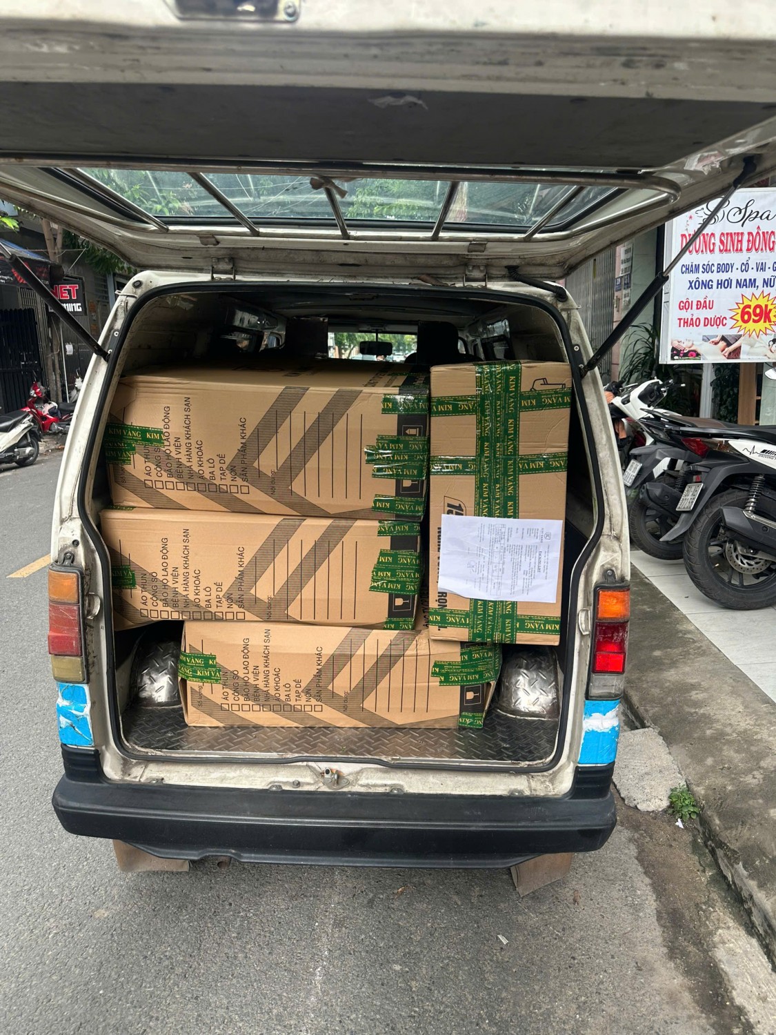 dong-goi-ao-polo-dong-phuc-cong-ty