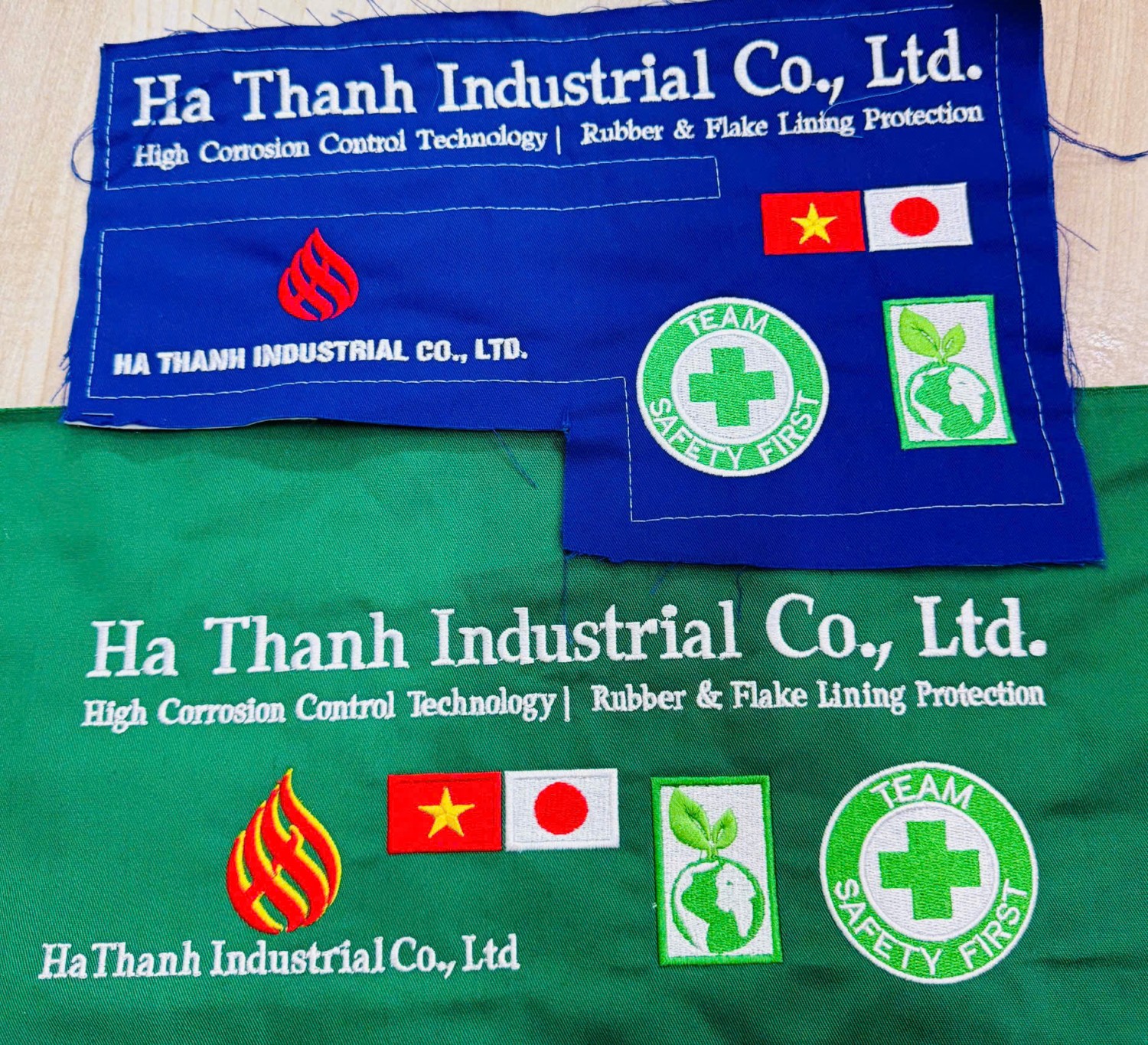 Mẫu test thêu logo đồng phục công ty Hà Thành