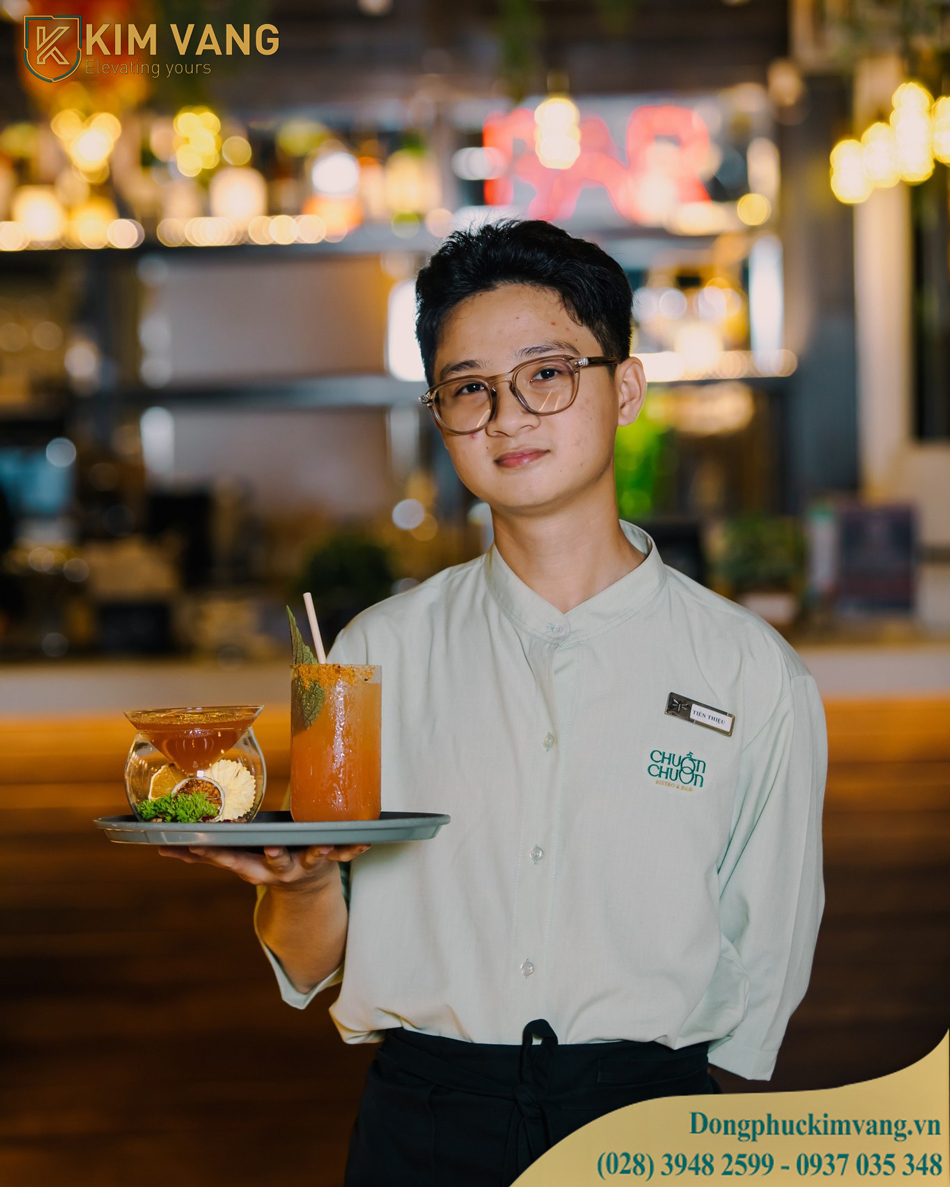 nhân viên phục vụ bistro & bar